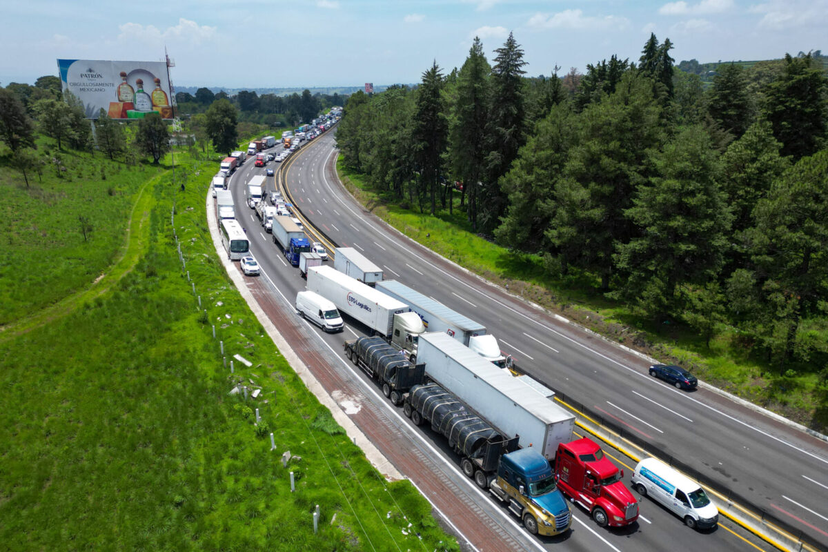 Intervención de SEGOB estatal ayudó para resolver bloqueo de autopista México-Puebla Aquino