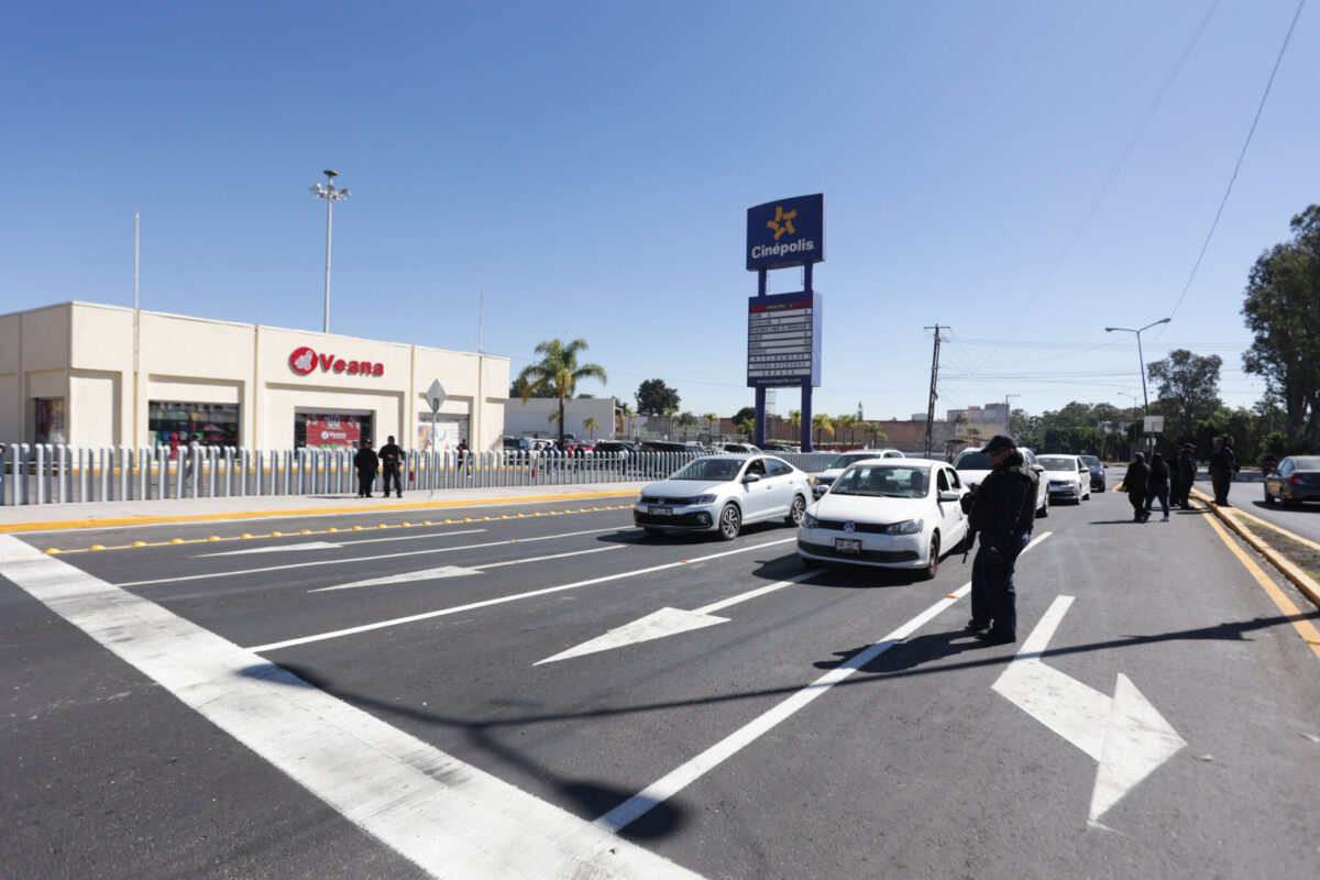 Sergio Salomón entrega remodelación del bulevar Forjadores y obras en el interior del estado