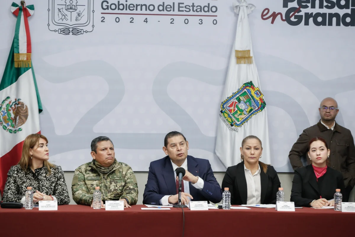 El gobernador Alejandro Armenta Mier también aprovechó para nombrar a la nueva secretaria de Cultura, quien será Alejandra Pacheco.