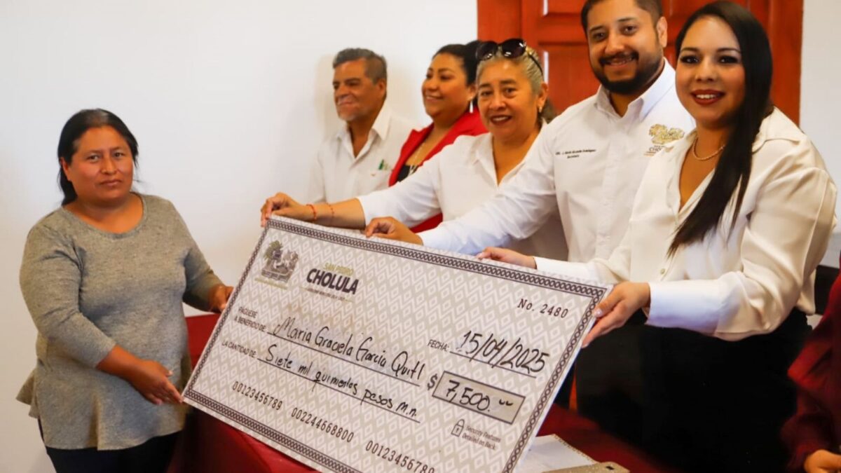 Resultados del Miércoles Ciudadano Tonantzin Fernández entrega apoyos económicos a cholultecas