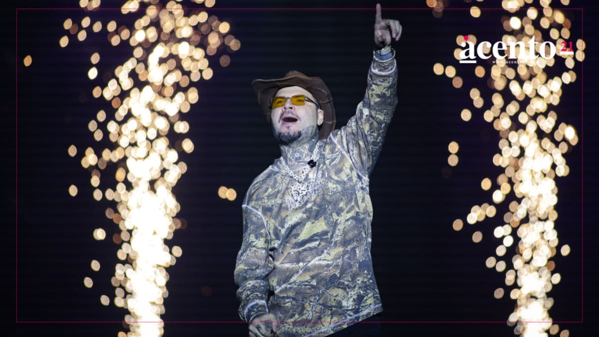Farruko canta su éxito mundial “Pepas” en la Feria de Puebla 2025