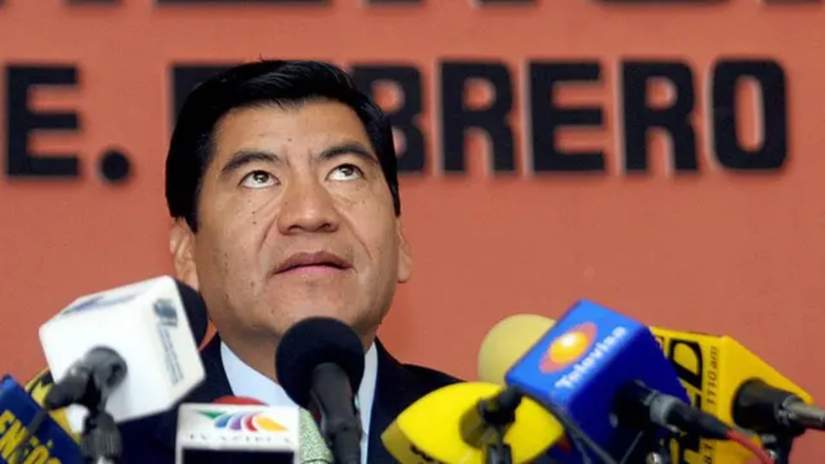 Mario Marín podrá comunicarse con su familia desde el penal del Altiplano