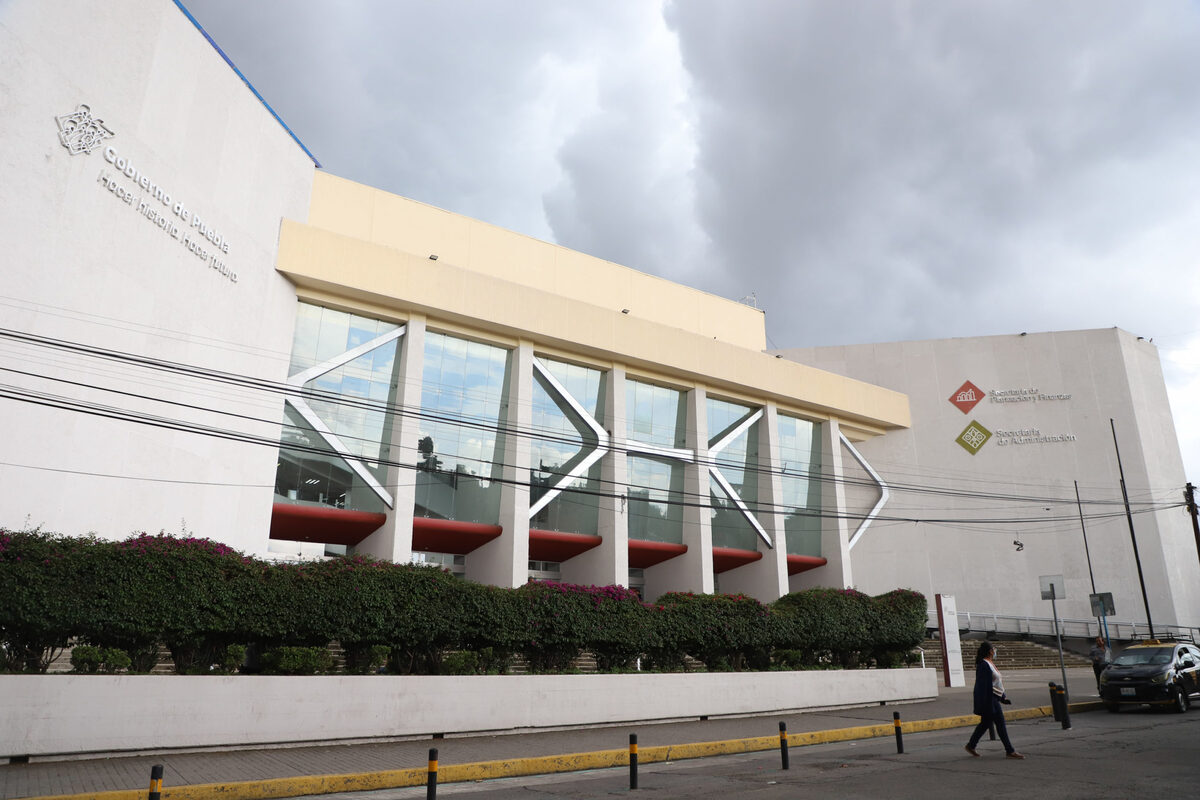 Ya investigan a funcionarios de Finanzas que operaban red de evasión de impuestos
