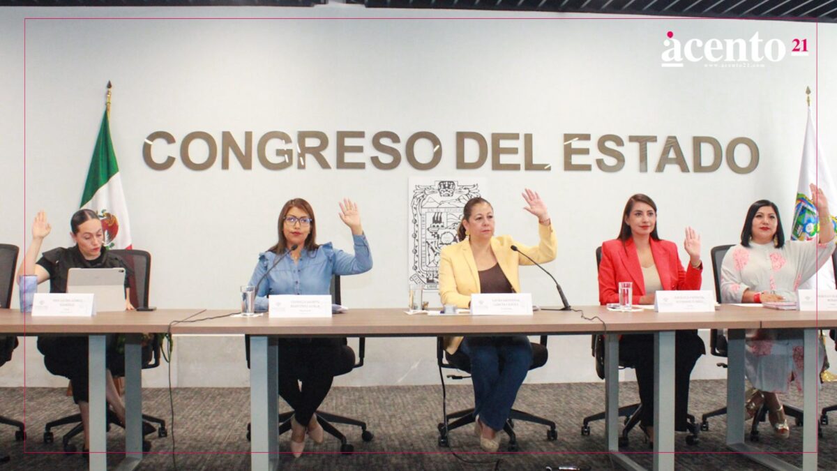 Aprueban en comisiones reforma para repartir productos de gestión menstrual en escuelas de Puebla