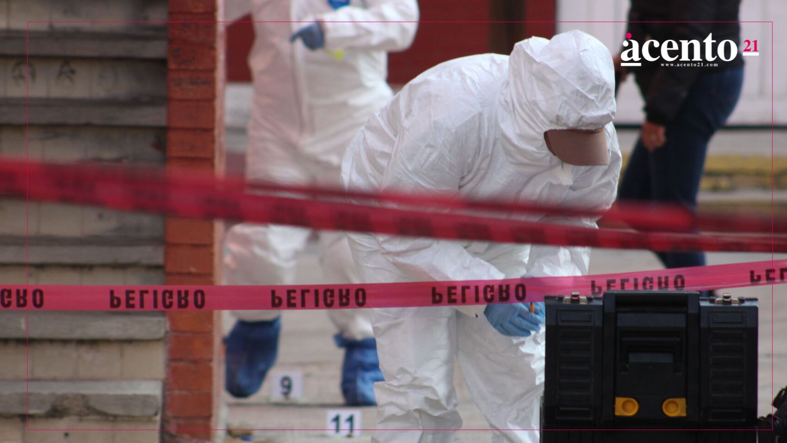 Asesinan a balazos a hombre a bordo de su camioneta en Coronango
