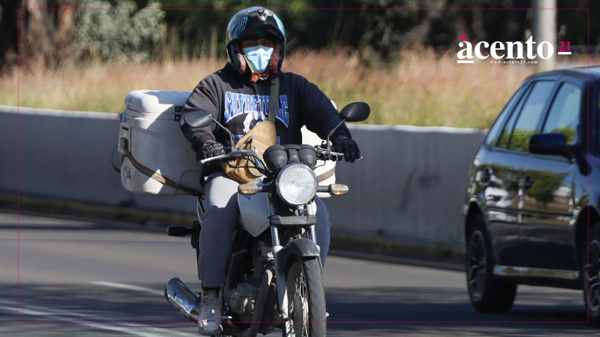Congreso se reunirá con Uber y DiDi por reforma para regular motos en Puebla