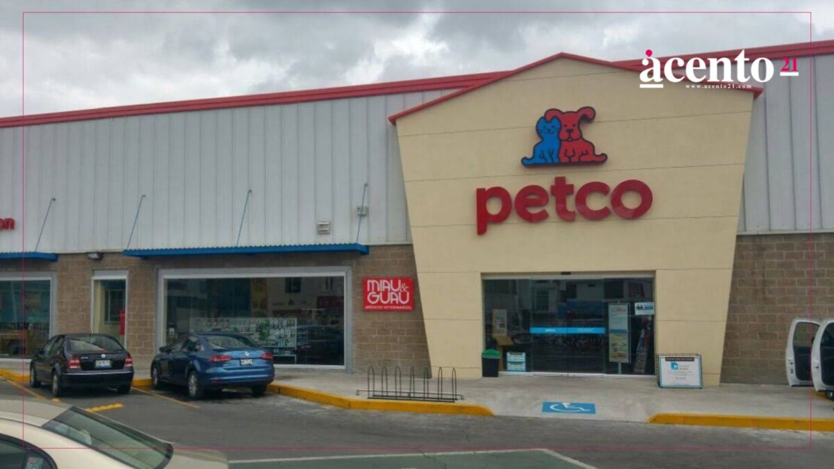 Sujetos asaltan la tienda PETCO de Circuito Juan Pablo II