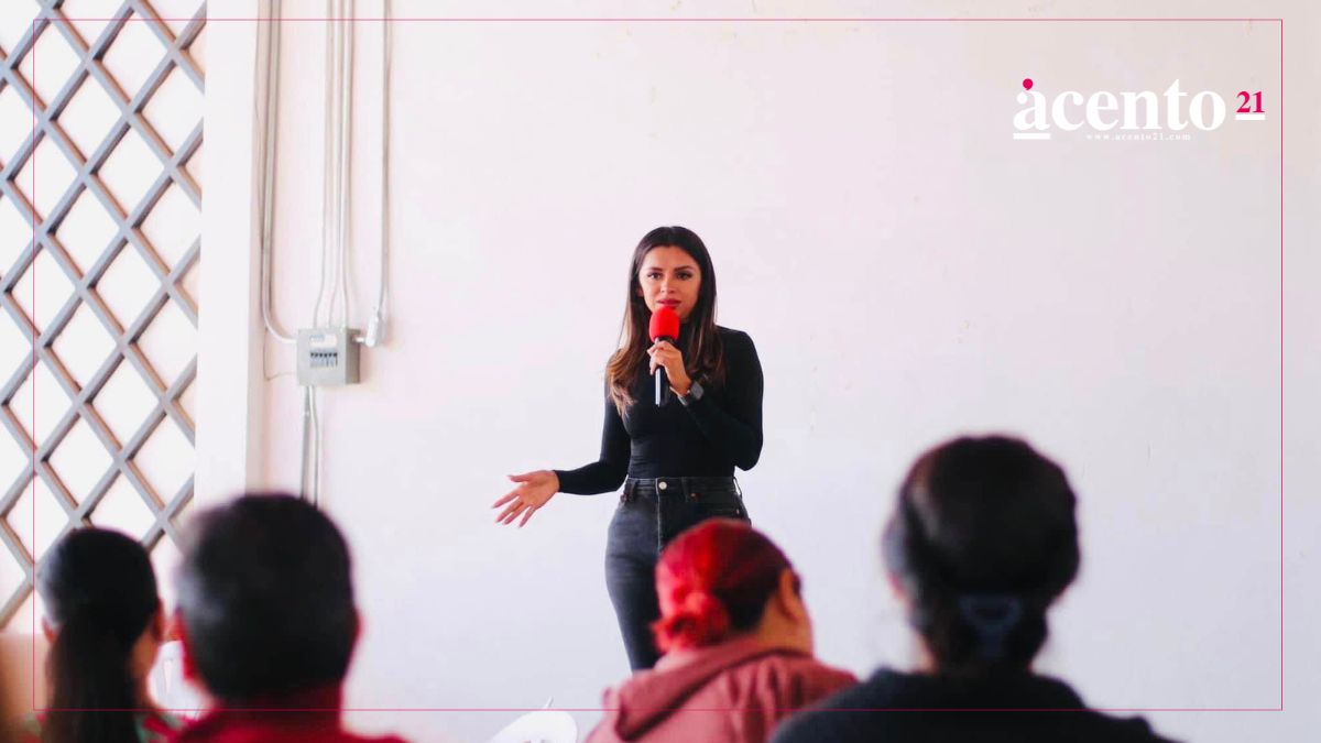 Mujeres en Puebla se enfrentan a retos para ser madres y profesionistas simultáneamente