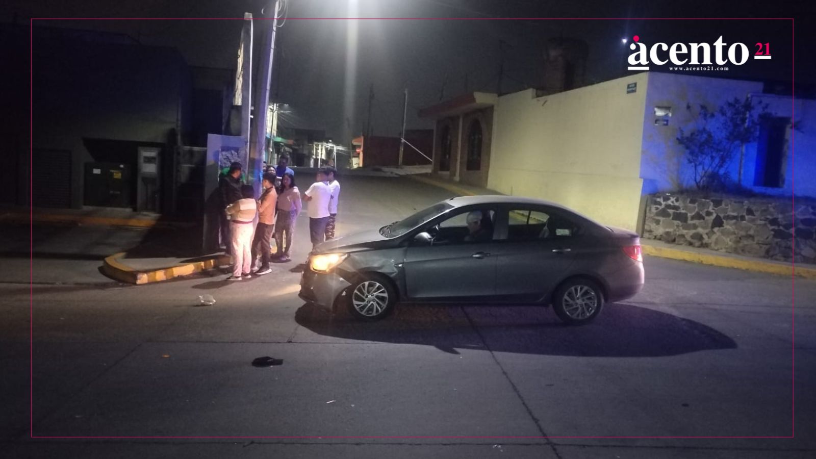 Elementos de la Dirección Vial de Cuautlancingo detienen a un hombre por daño en propiedad ajena