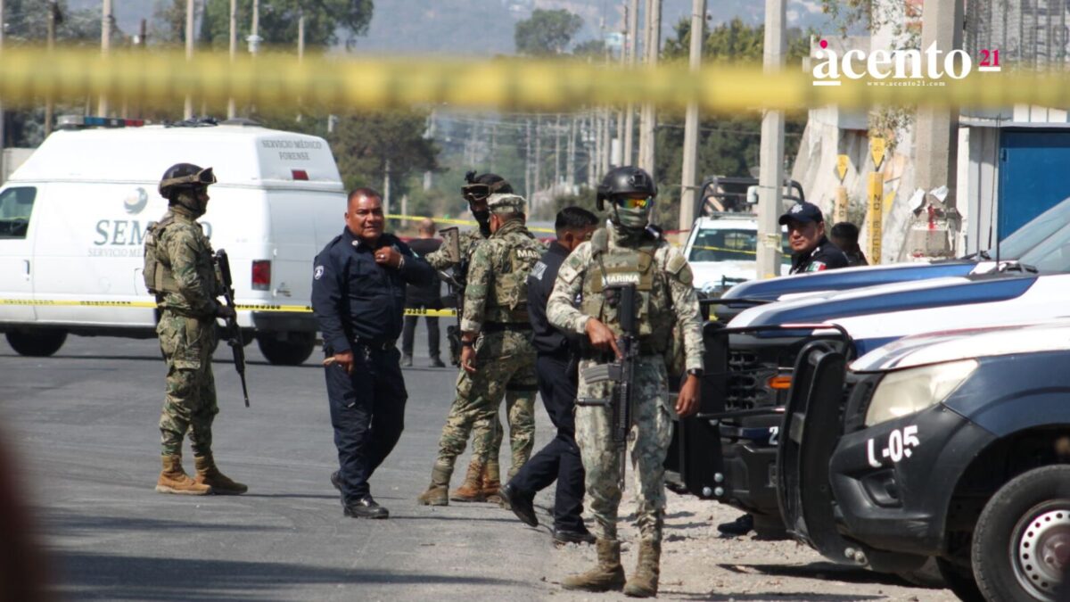 En Ocoyucan atacan a balazos a familia a bordo de su camioneta, muere un hombre y su esposa embarazada perdió al bebé