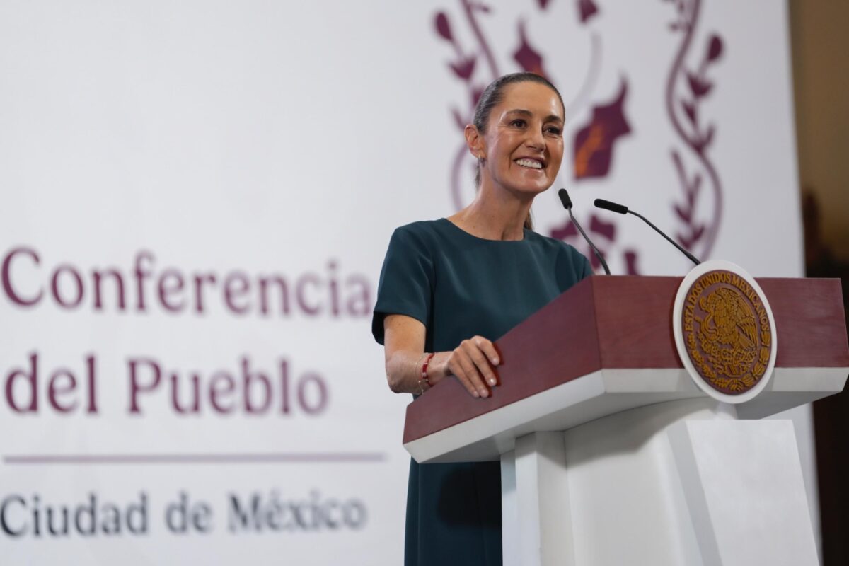 Claudia Sheinbaum tacha de discriminatoria la propuesta de poner impuestos a remesas de migrantes
