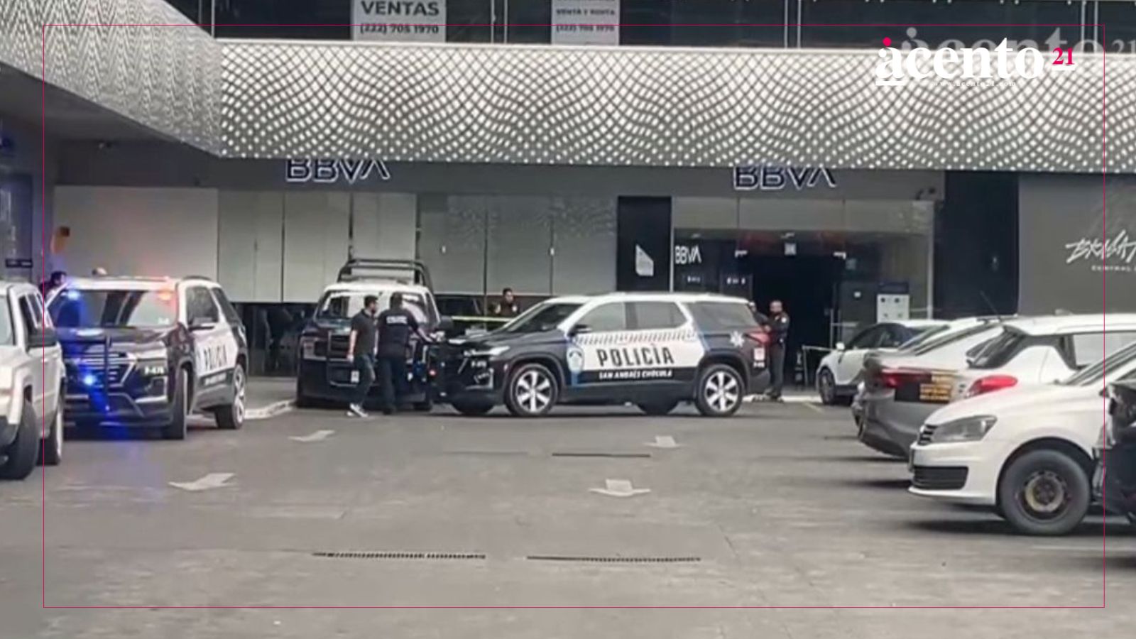 Hieren de bala a escolta de cuentahabiente en Plaza Kentro de la Vía Atlixcáyotl