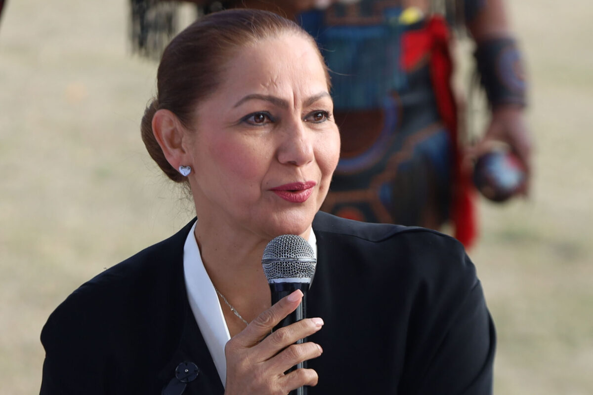 Luego, se confirmará el adelanto que hizo el propio gobernador y dejará la Secretaría de Desarrollo Turístico, la excampeona mundial de karate, Yadira Lira Navarro. 