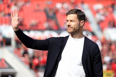 Xabi Alonso está a punto de convertirse en el nuevo director técnico del Real Madrid para la temporada 2025-2026