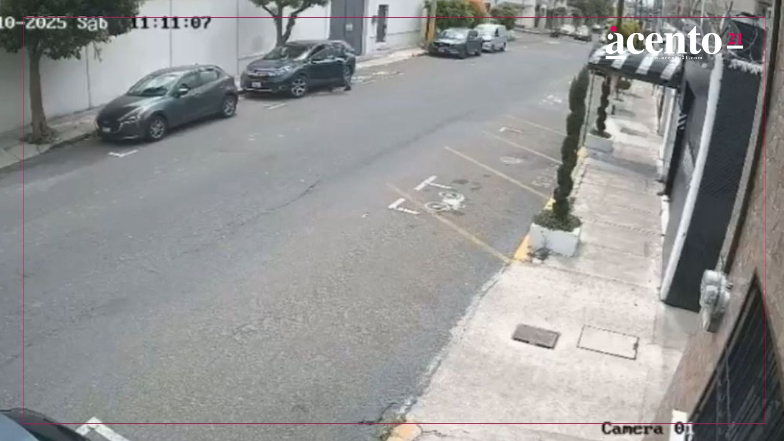 Roban camioneta en el Barrio de Santiago en menos de un minuto Roban camioneta en el Barrio de Santiago en menos de un minuto