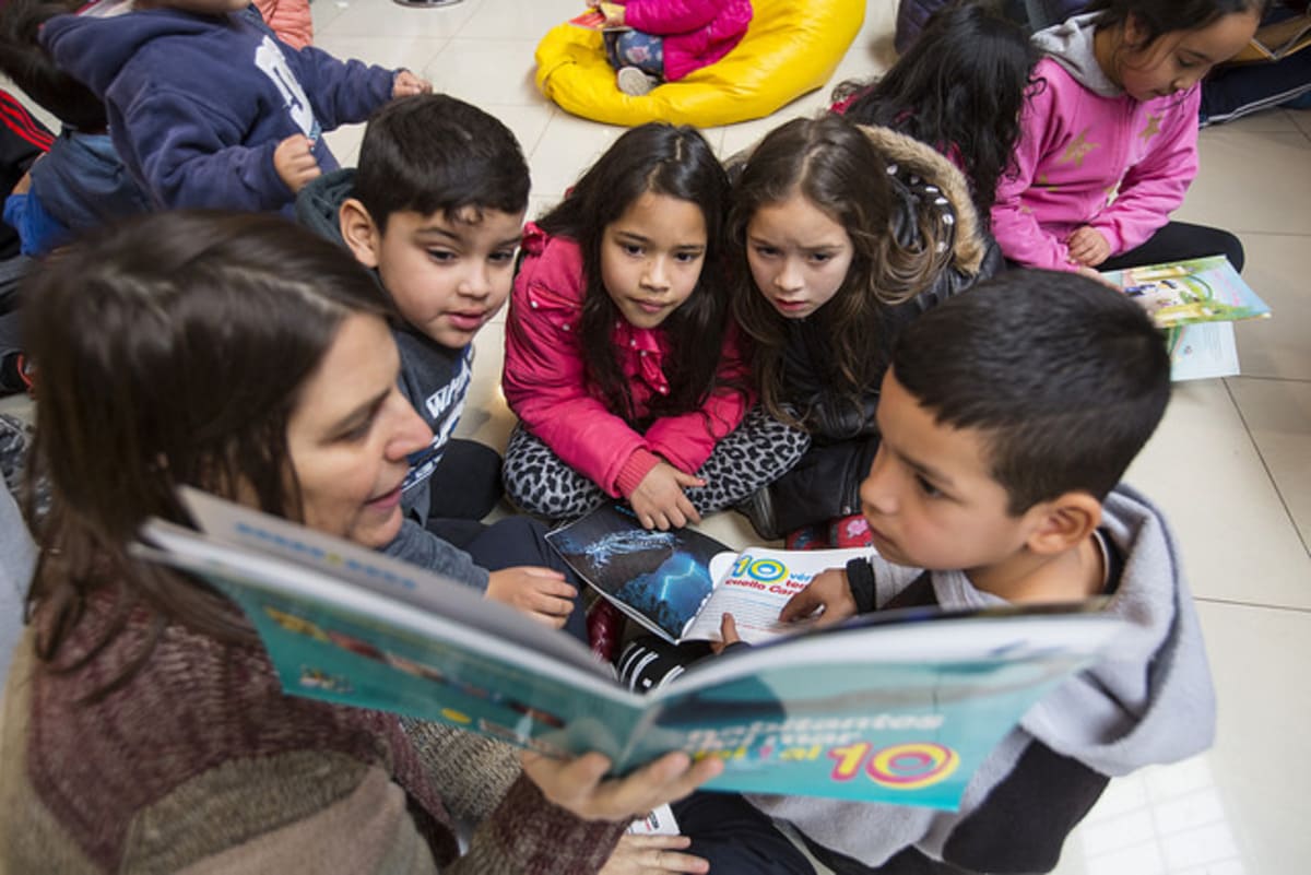 Colocarán 4 bibliotecas "Elena Poniatowska" en nodos culturales de Puebla