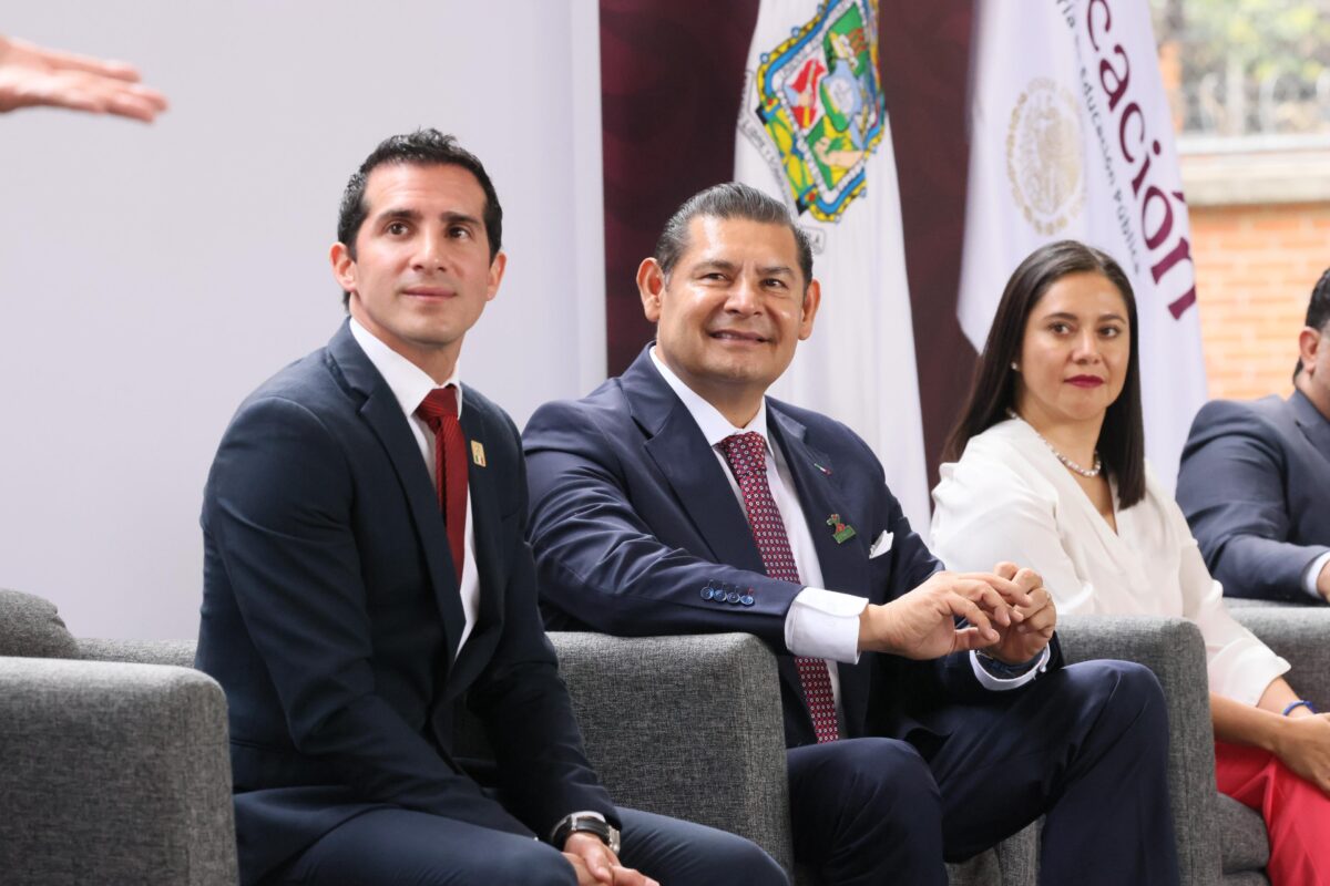  El secretario de Educación federal, Mario Delgado afirmó que el director de la Comisión Nacional del Deporte (CONADE) encontró en el gobernador Alejandro Armenta, a un apasionado del deporte y la educación y en Puebla, al lugar idóneo para albergar esta importante justa deportiva.