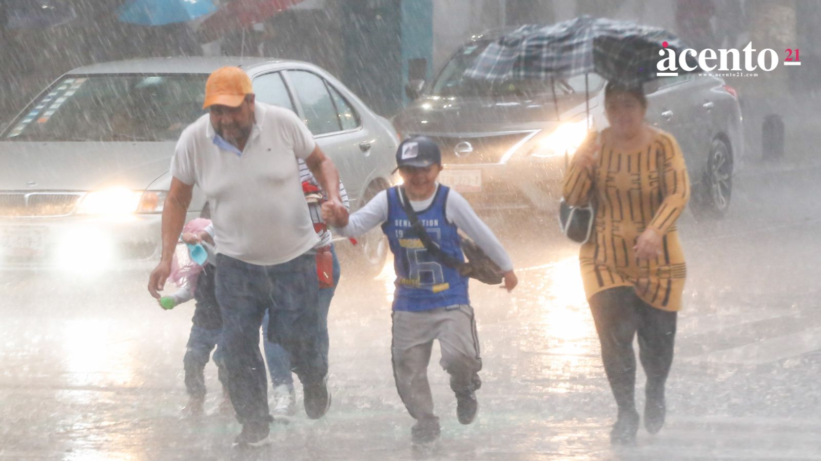 Estos municipios de Puebla tendrán clases en línea este viernes por lluvias del huracán “Erick”