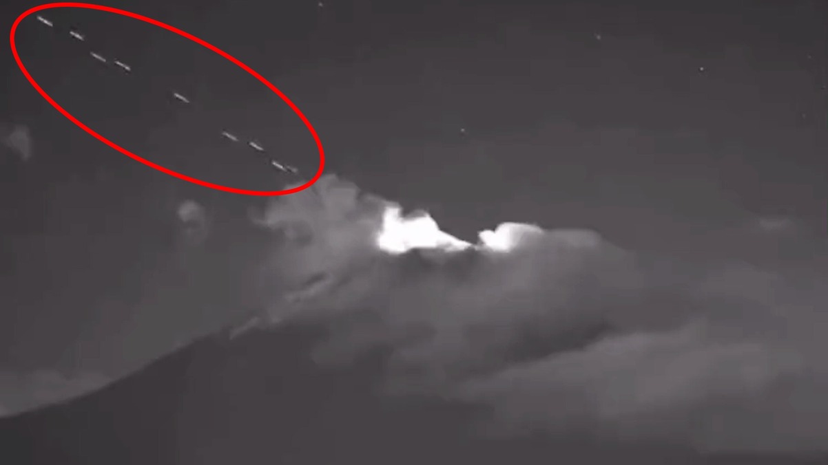 ¡Me convierto en marciano! Hoy es el Día Mundial del OVNI (y de los avistamientos en el Popocatépetl)