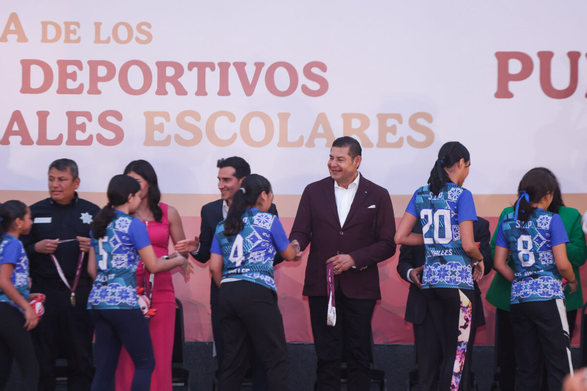 Después de 18 días de competencia, se clausuraron los Juegos Deportivos Escolares Nacionales, la primera edición de la historia que reunió en un solo estado competencias de los tres niveles.