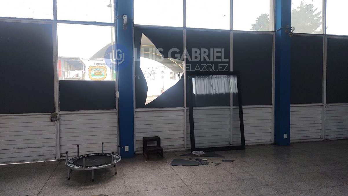 Se registran dos asaltos en Loma Bella: Uno en una papelería y otro en un salón social