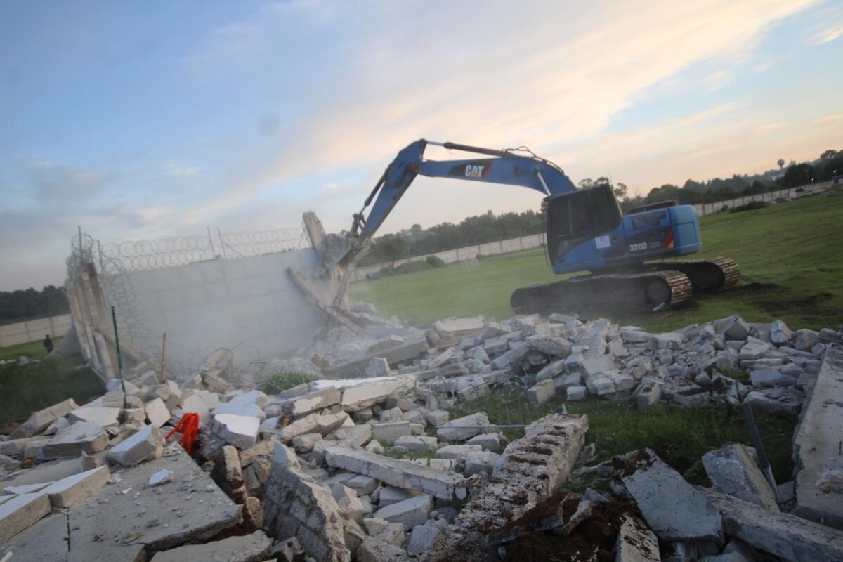 Ayuntamiento de Puebla retira obras ilegales en La Covadonga