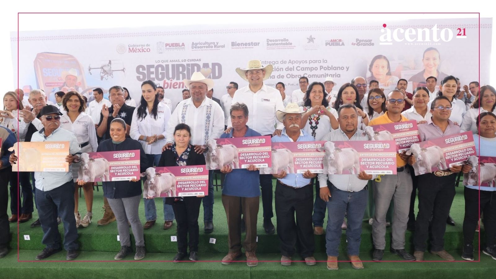 Acelera Armenta el desarrollo de la Sierra Negra con apoyos comunitarios y al campo Acelera Armenta el desarrollo de la Sierra Negra con apoyos comunitarios y al campo