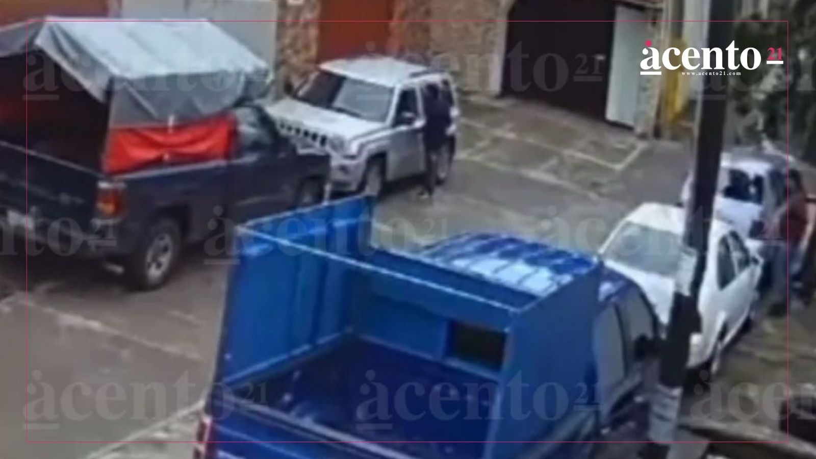 Intentan secuestrar a comerciante del Mercado Xonaca, le apuntaron con una pistola
