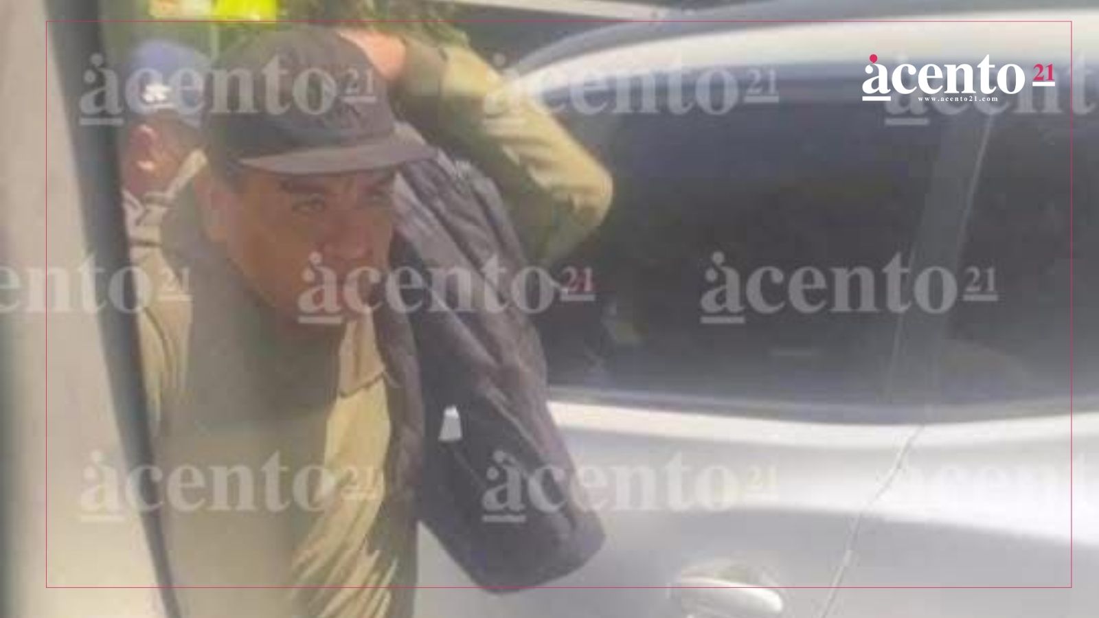 Asaltaron a automovilista en pleno Blvd 5 de Mayo, exhiben a los delincuentes