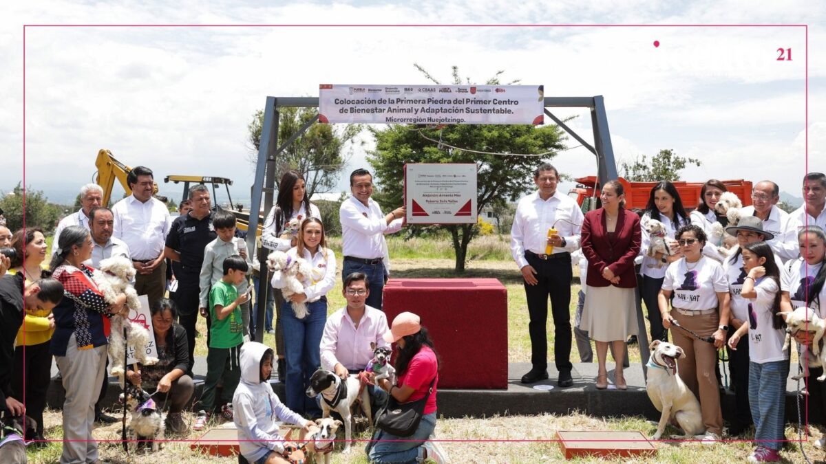 Colocan primera piedra del Centro de Bienestar Animal en Huejotzingo; dará refugio a 200 perros y gatos
