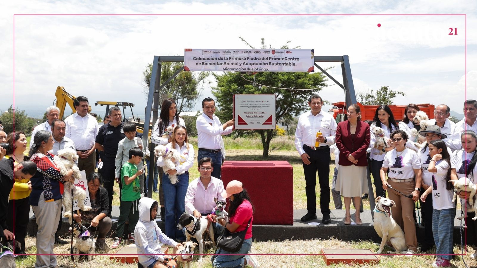 Colocan primera piedra del Centro de Bienestar Animal en Huejotzingo; dará refugio a 200 perros y gatos