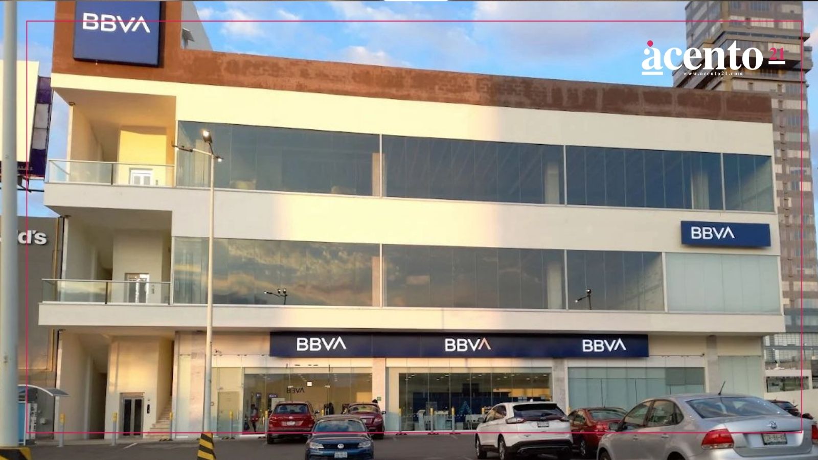 Ocurre asalto en el BBVA de plaza de Lomas de Angelópolis