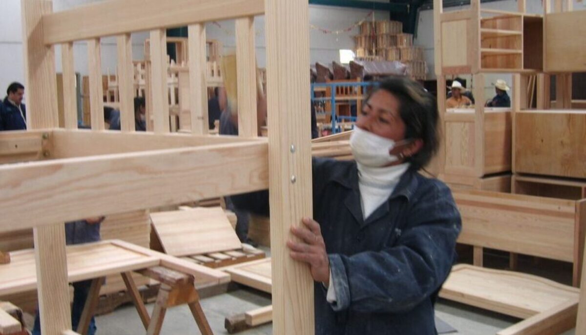 Industria de muebles en Puebla opera en números rojos por aranceles y competencia con China