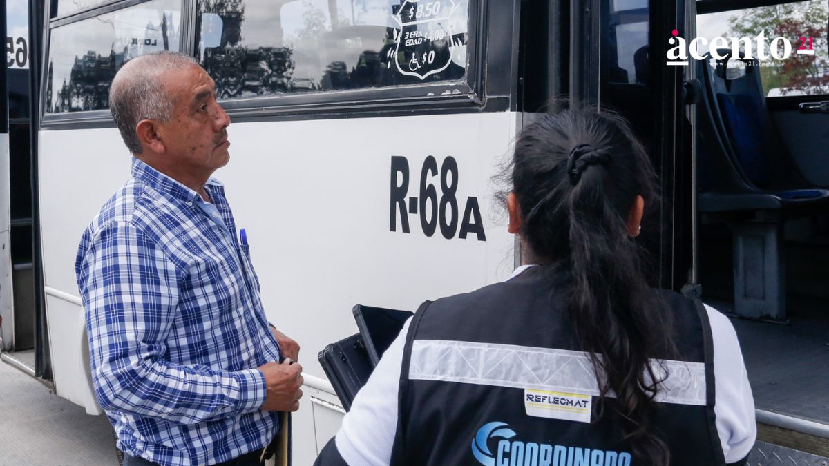 En dos semanas acuden mil 723 unidades a la revista vehicular de Puebla