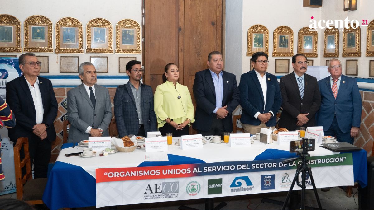 Empresarios de la construcción piden a Armenta apoyo con obra pública en Puebla