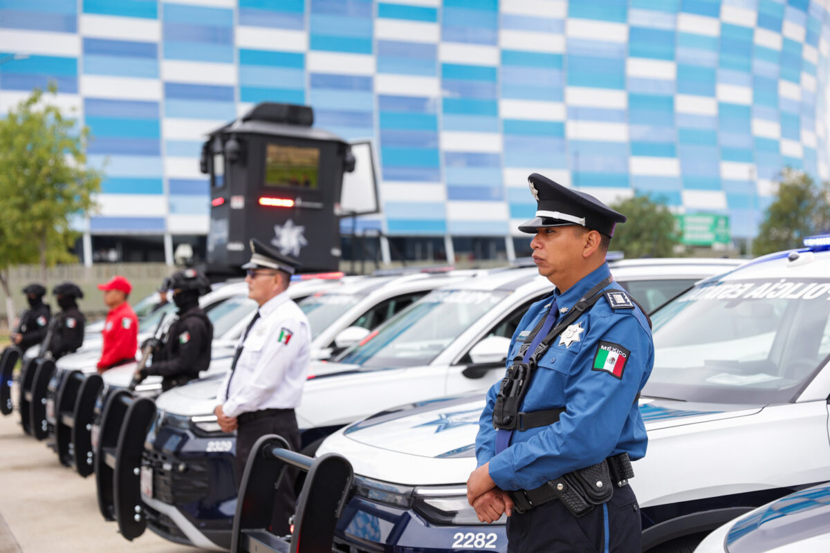 La primera etapa del programa de apoyos para la vivienda a policías, beneficiará a elementos de la Secretaría de Seguridad Pública y bomberos.
