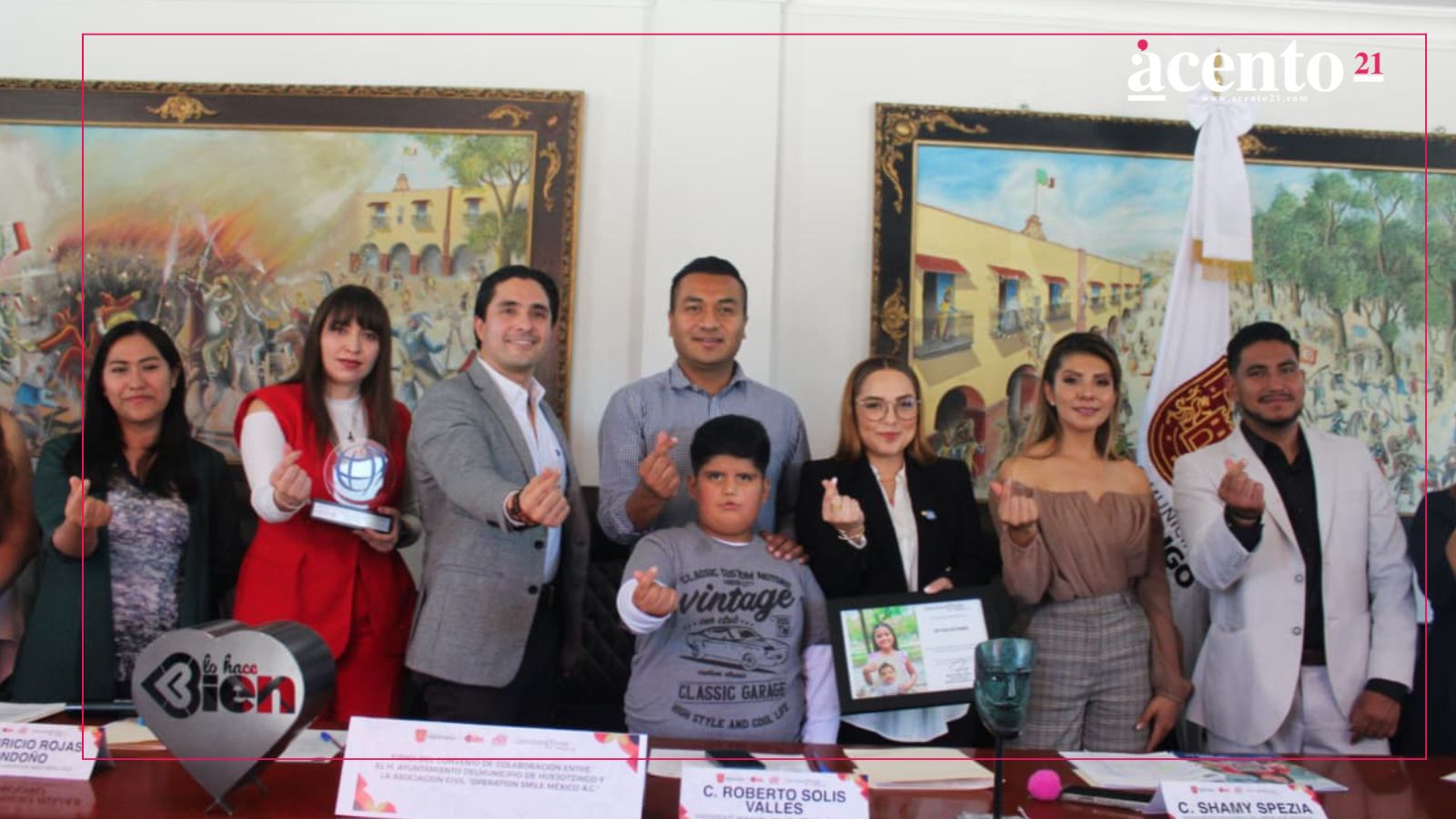 Roberto Solís y Shamy SpezIa firman convenio con 