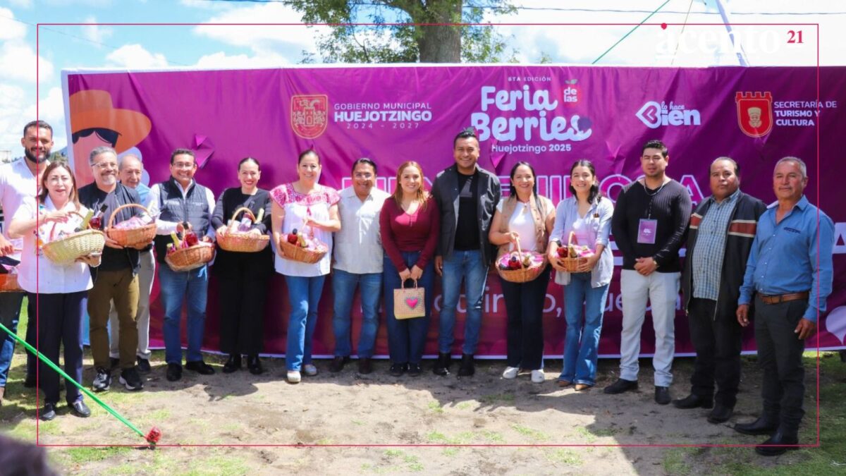 Suman 13 mil visitantes al cierre del tercer día de la feria de las berries en huejotzingo