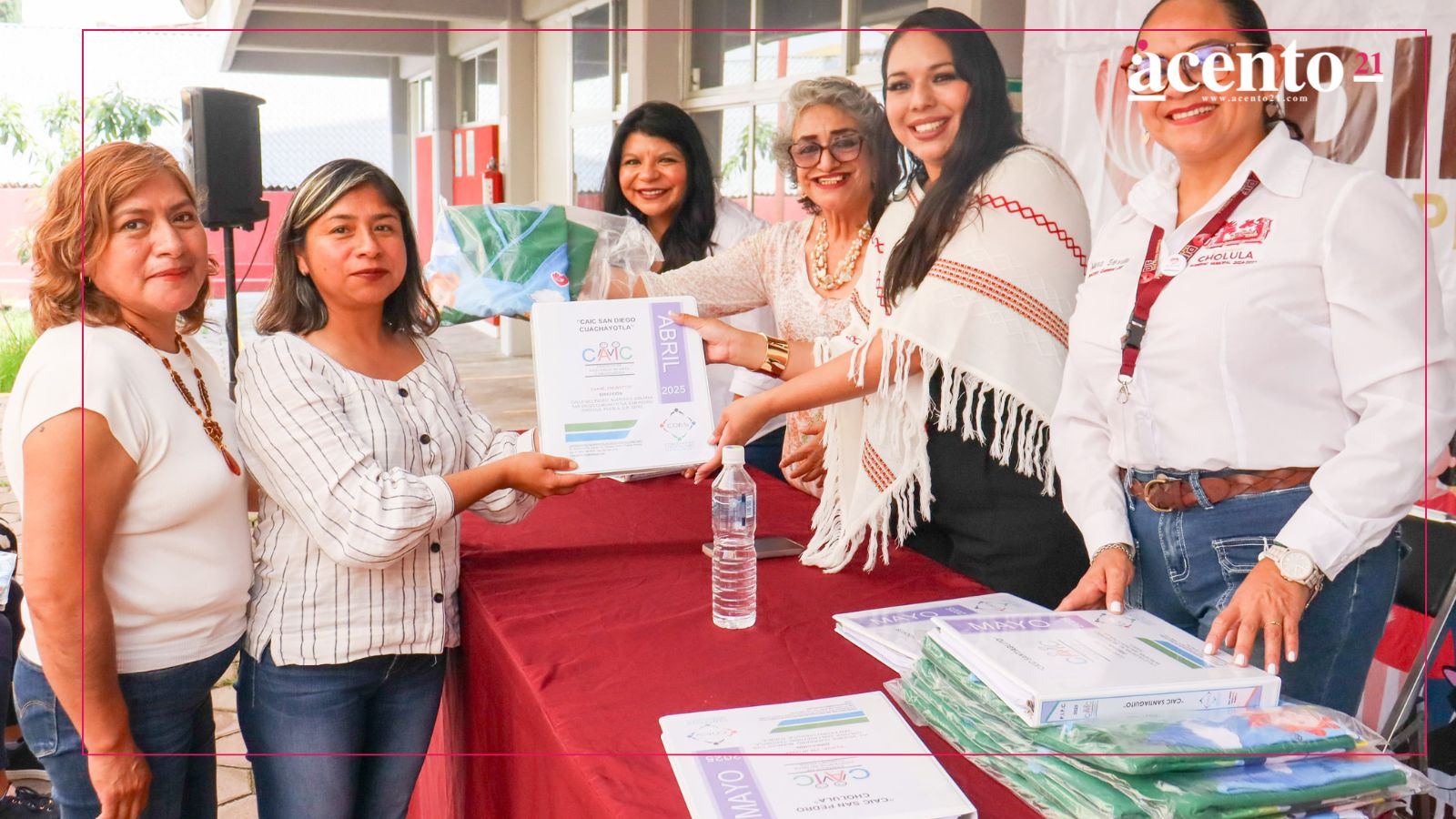 Entrega Tonantzin Fernández Carpetas de Protección Civil a CAIC’s del municipio