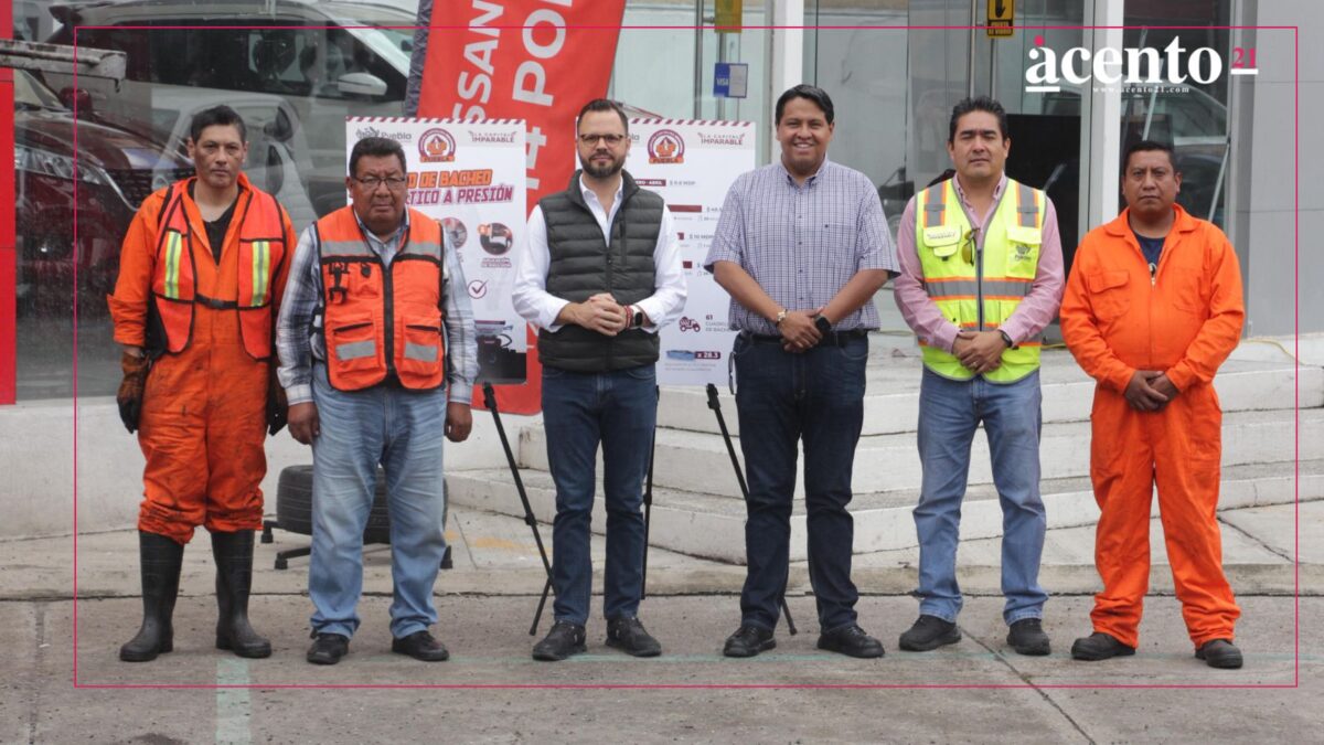 Fortalece Gobierno de la Ciudad la campaña Bacheando Puebla, suma maquinaria de bacheo en frío
