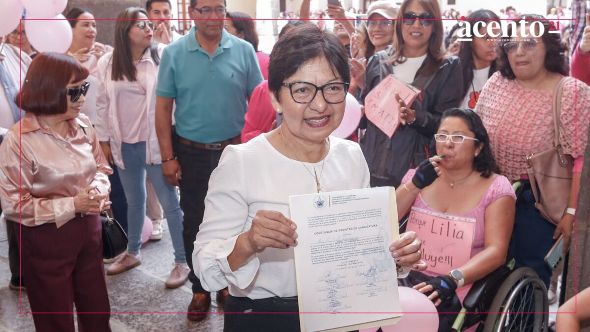 Lilia Cedillo se registra para reelegirse como rectora de la BUAP