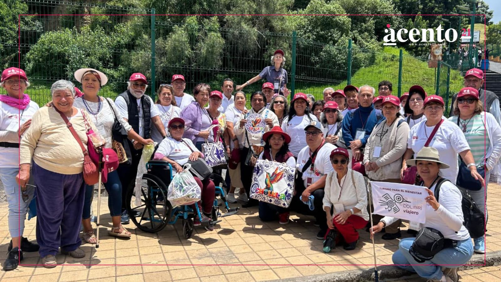 Recibe Gobierno de Cholula a visitantes del programa Colibrí de Plata