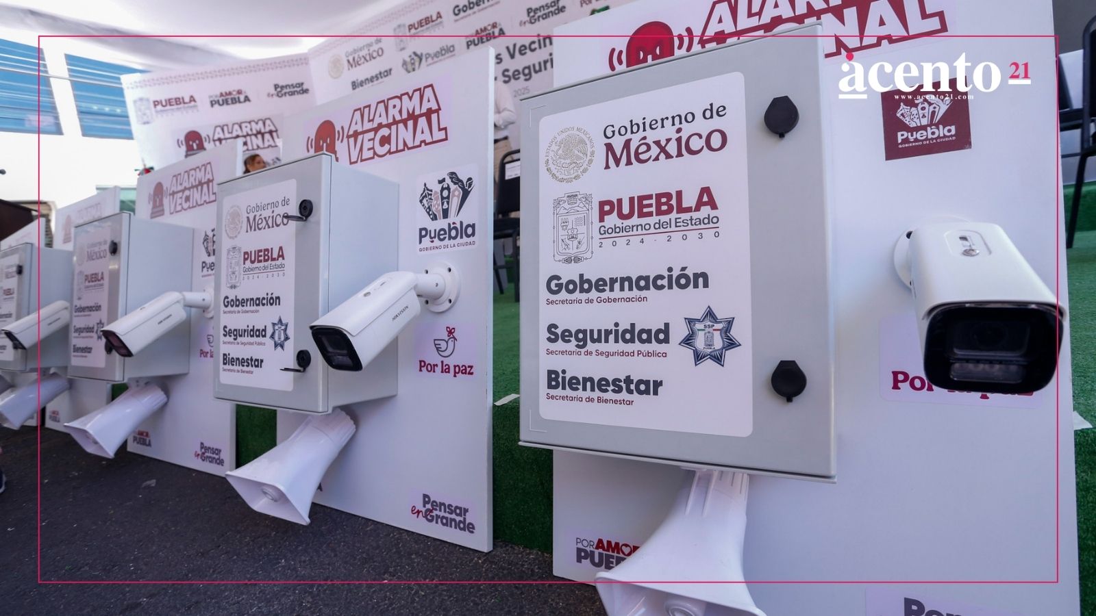 Gobierno de Puebla entrega alarmas vecinales en San Jerónimo Caleras
