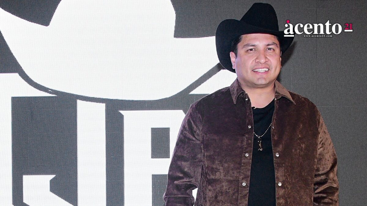 ¡Confirmado! Julión Álvarez invita a fans poblanos a asistir al Grito de Independencia en el zócalo de Puebla