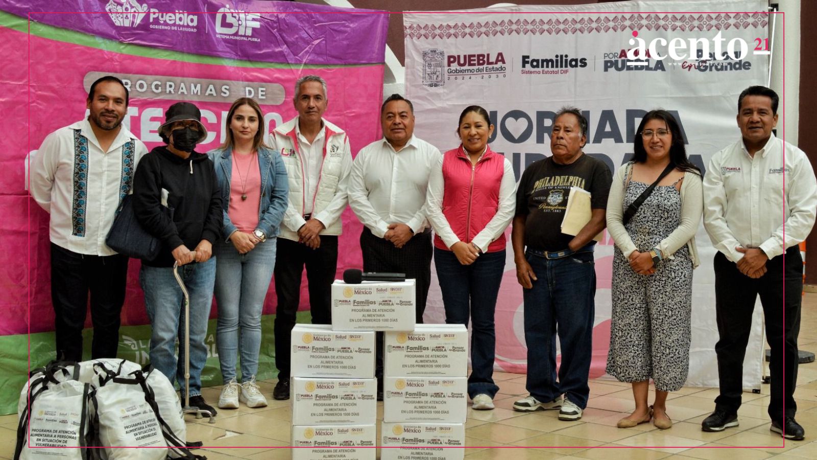 Entrega SMDIF apoyos alimentarios en Azumiatla y Totimehuacan