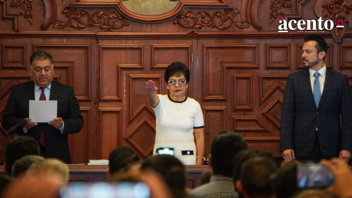 Inicia segundo periodo de Lilia Cedillo en la BUAP; promete comedor y horarios por turnos