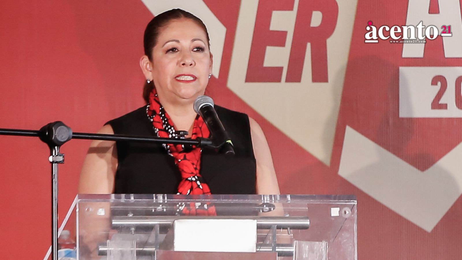 Laura Artemisa destaca apoyos en obra comunitaria y y reformas aprobadas en primer año legislativo
