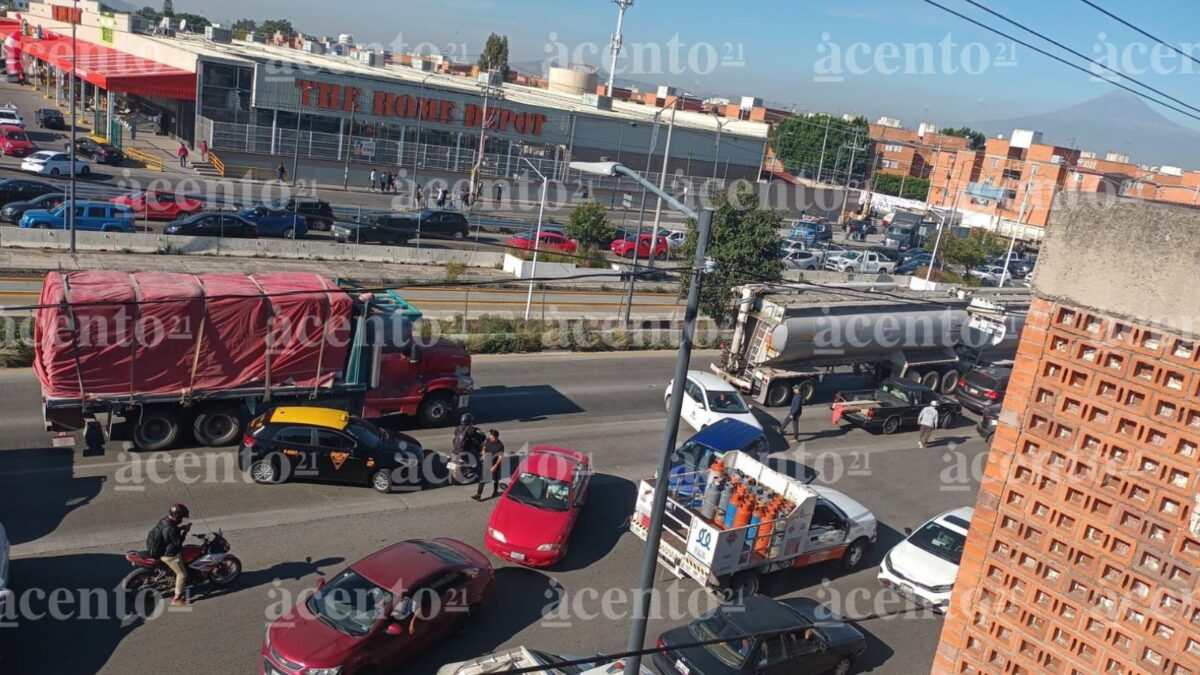 Protesta de Transportistas desquicia Periférico y la 11 Sur