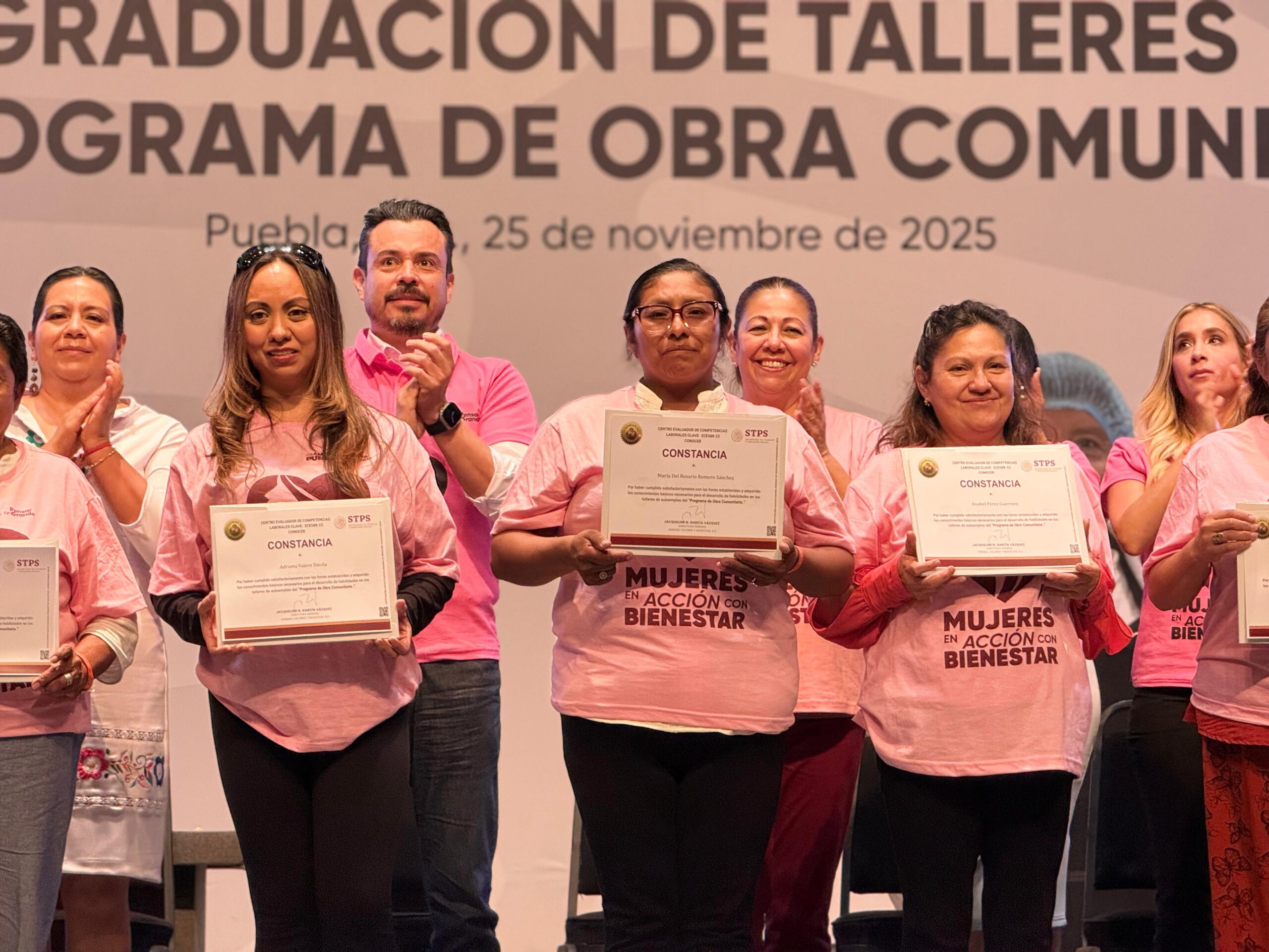 Con Obra Comunitaria escuchamos a las mujeres poblanas: Laura Artemisa