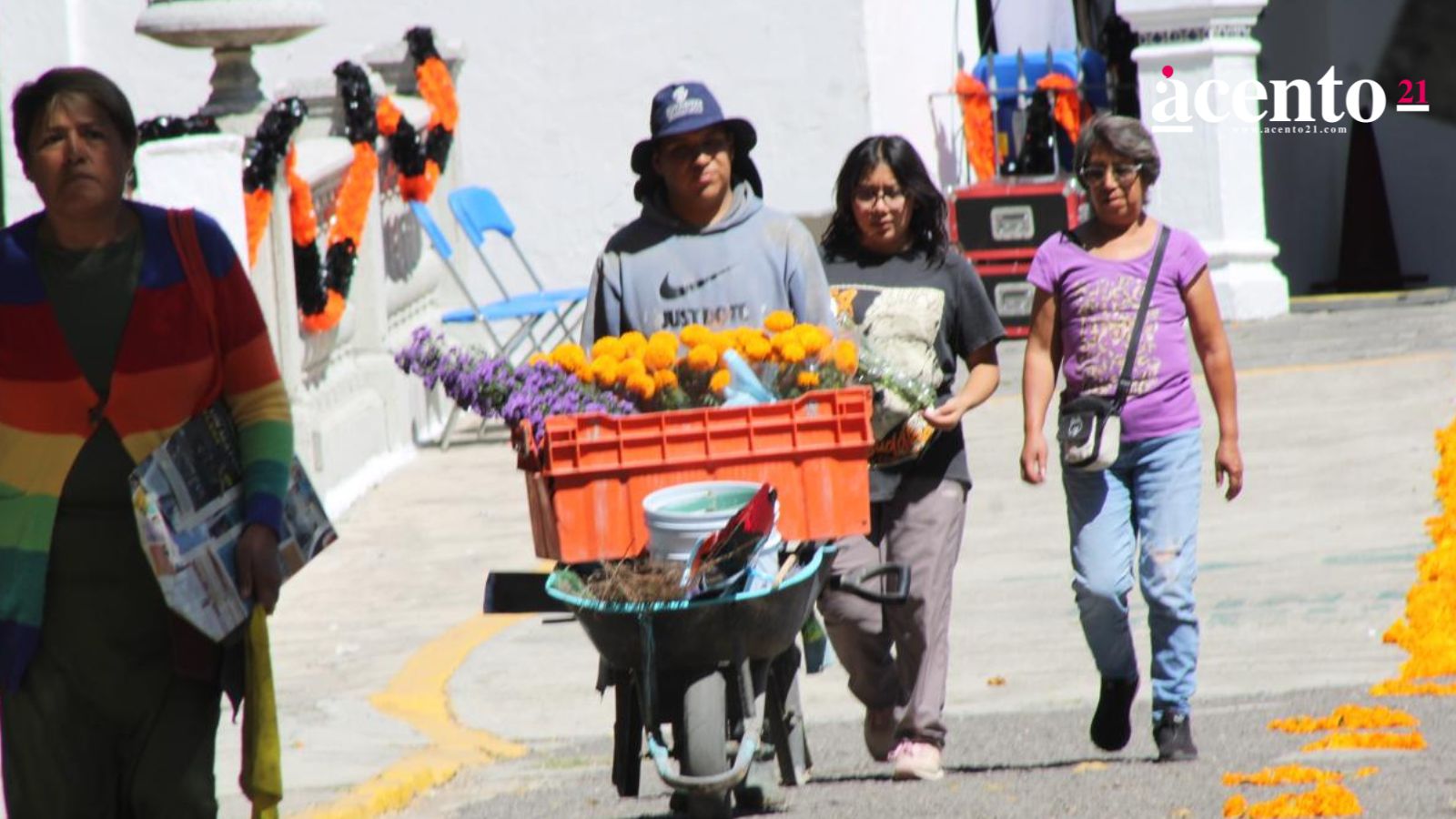 Gobierno de la Ciudad llama a prevenir golpes de calor durante visitas a panteones